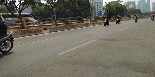 Jalan Gatot Subroto Depan DPR Sudah Kembali Dibuka