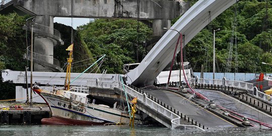 Tiga WNI Dipastikan Tewas Akibat Jembatan Ambruk di Taiwan