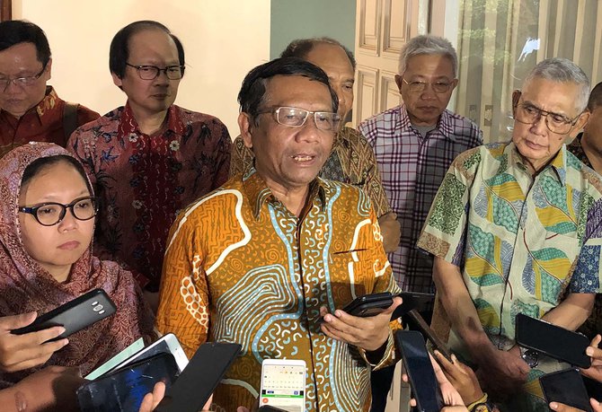 mahfud md bertemu tri sutrisno