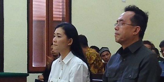 Bos Pengembang Pasar Turi dan Istri Hadapi Sidang Perdana di Pengadilan