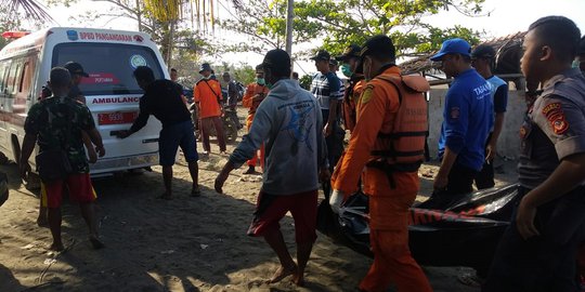 4 Hari Hilang usai Kapal Dihantam Ombak di Pangandaran, Elan Ditemukan Meninggal