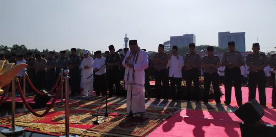 Jatim Dilanda Kekeringan, Kapolda, Gubernur, dan Pangdam Gelar Salat Minta Hujan