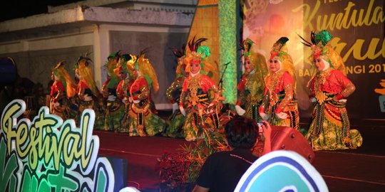 Tabuhan Hadrah Meriahkan Festival Kuntulan Caruk Banyuwangi