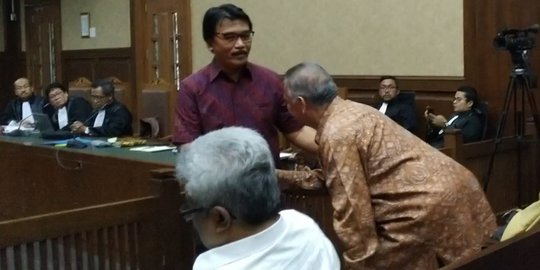 Eks Menpora Adhyaksa Dault Beri Dukungan Sofyan Basir Hadapi Tuntutan Jaksa