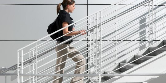 7 cara untuk menjaga kesehatan ketika bekerja dari kantor