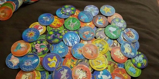 6 benda koleksi anak 90-an, kamu punya yang mana?