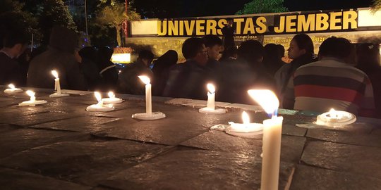 Mahasiswa Jember Gelar Doa dan Salat Gaib Untuk Korban Demo