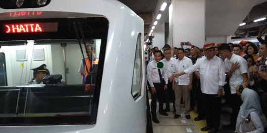 Keberangkatan Pertama Kereta Bandara dari Manggarai Pukul 05.10 WIB