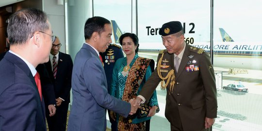 Bertolak ke Singapura, Jokowi Bahas Sejumlah Isu dengan PM Lee Hsien Loong