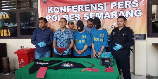 2 Gangster di Semarang Bentrok Berujung Pembakaran Sepeda Motor