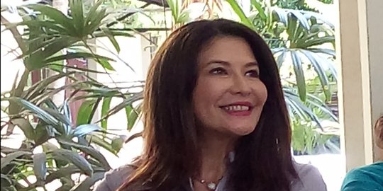 baju renang artis indonesia ini, siapa yang paling seksi?