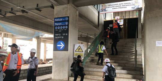 Menengok Calon Sentral Kereta dan Jalur Layang di Stasiun Manggarai