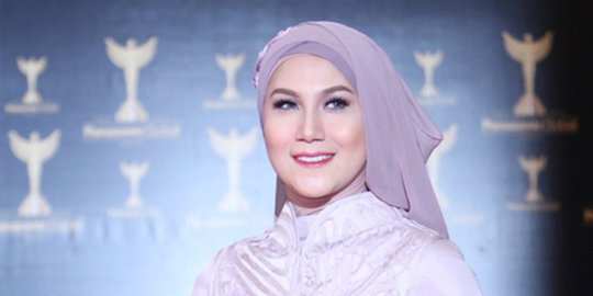 barisan artis indonesia ini ternyata anak seorang tni