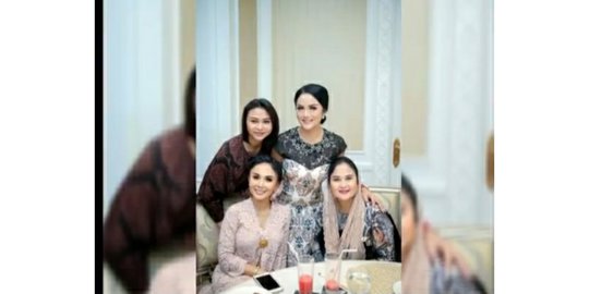 Ibunda Ultah ke-69, Krisdayanti dan Yuni Shara Kompak Posting Ini di Instagram