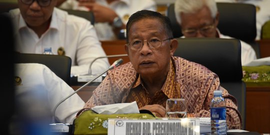 Menko Darmin Soal Daya Saing RI Turun: Perbaikan Belum Maksimal