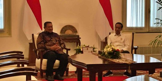 Senyum Jokowi dan SBY Saat Bertemu di Istana Kepresidenan