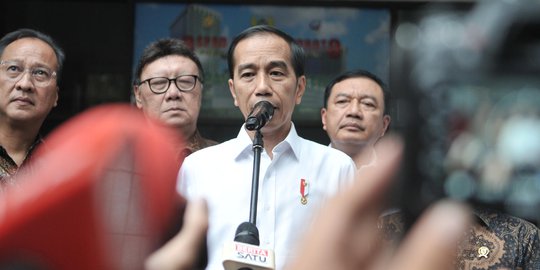 Jokowi: Kondisi Pak Wiranto Membaik, Sudah Bisa Berkomunikasi