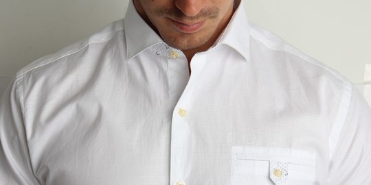 Brand Spanyol Rilis Kemeja Kesehatan yang Bisa Redakan Stres