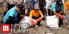 VIDEO: Menteri Sri Mulyani Peringati Hari Oeang Dengan Bersih-bersih Pantai