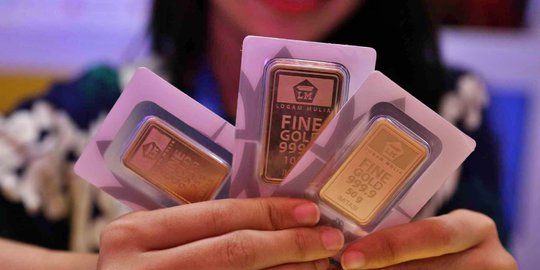 Akhir Pekan, Harga Emas Kembali Turun Rp2.000 jadi Rp756.000 per Gram
