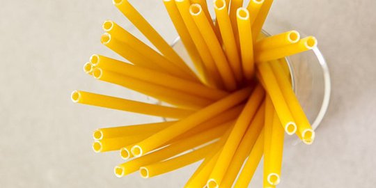 plastik dari stroodles