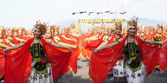 Festival Gandrung Sewu, Datangkan Wisatawan Hingga Lariskan Pedagang Makanan