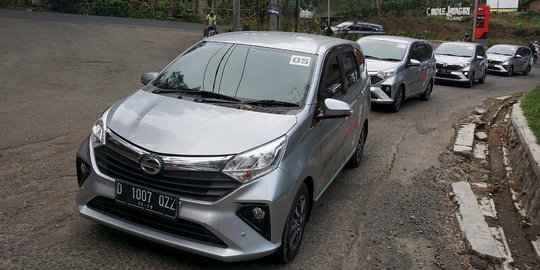 Menjajal New Daihatsu Sigra Taklukkan Tanjakan Menuju Cikole