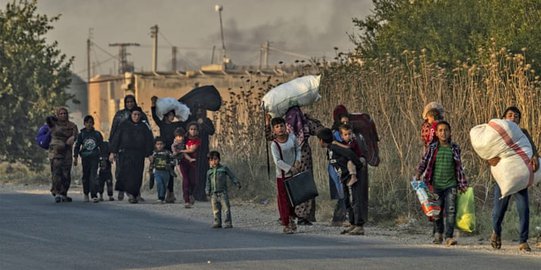 Berkecamuk Perang Turki Vs Kurdi di Suriah, 100.000 Orang Ngungsi