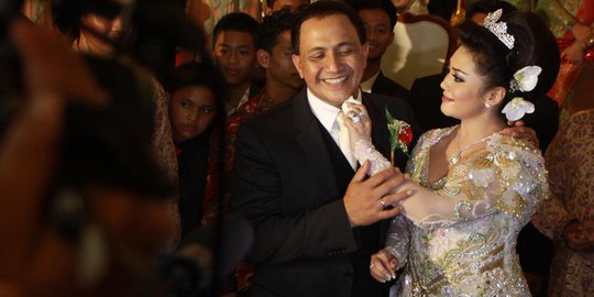 11 Potret Penampilan Terbaru Bella Saphira, Istri Jenderal TNI