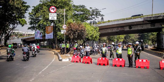 Ada Rencana Demo Mahasiswa, Jalan Depan Gedung DPR Ditutup