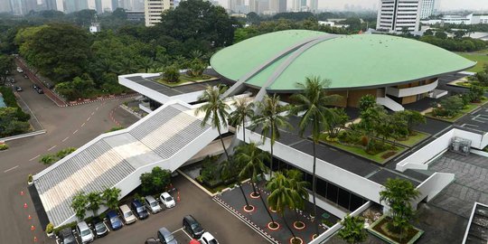 Ketum PAN Nilai Amandemen UUD'45 Menyeluruh Timbulkan Kecurigaan Presiden Dipilih MPR