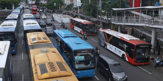Penjelasan Transjakarta Soal Beroperasinya Bus Zhong Thong Asal China