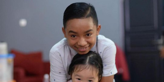 12 potret kebersamaan betrand peto dan thalia putri onsu, menggemaskan!