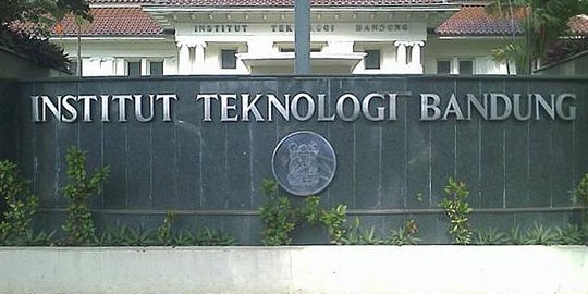 Lulus S2 ITB, Anak Tukang Becak Ini ingin Bangun Yayasan Pendidikan Gratis