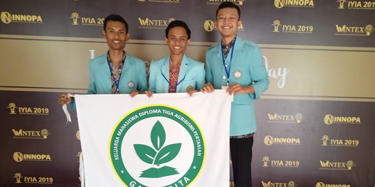 Olah Ampas Teh Jadi Pupuk Cair, Mahasiswa UNS Raih Penghargaan di Sri Lanka