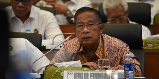 Menko Darmin: Penerapan Omnibus Law Tunggu Disahkan Jokowi