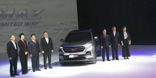 Wuling Almaz Berfitur Voice Command Bahasa Indonesia Jadi Mobil Terbaik 2019