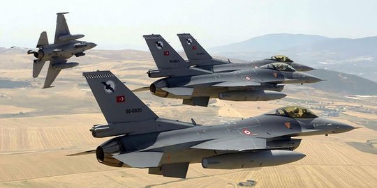 Jet Sukhoi Rusia Cegat F-16 Turki yang Akan Serang Markas Kurdi di Suriah