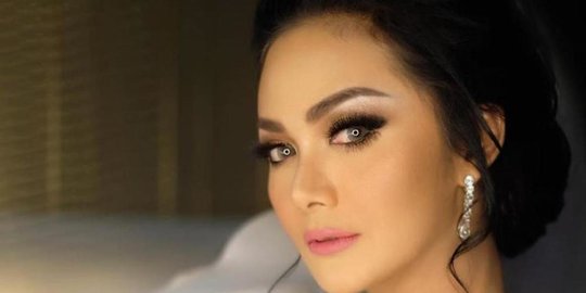 artis papan atas indonesia ini punya bodyguard, penjagaannya super ketat
