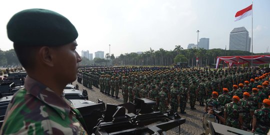 TNI-Polri Gelar Apel Pengamanan Pelantikan Presiden di Monas