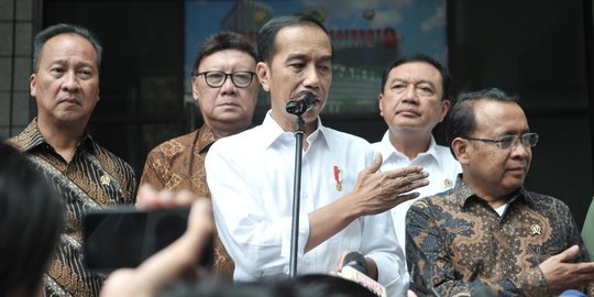 Survei Parameter Politik: 41% Responden Nilai Kinerja Jokowi Cukup Baik