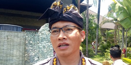 Bapak & Anak Terduga Teroris di Bali Satu Grup WA 'Menanti Al Mahdi' dengan Abu Rara