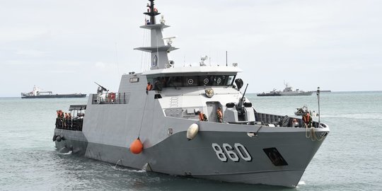 Jelang Pelantikan Presiden, Dua KRI Disiagakan di Selat Sunda