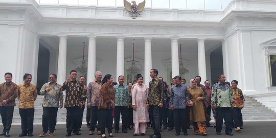 Foto Perpisahan Kabinet Kerja, Luhut Telat Datang, Wiranto Tak hadir