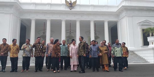 Suka Telepon Tengah Malam, Jokowi Minta Maaf Pada Menteri Kabinet Kerja