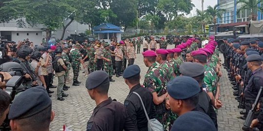 Panglima TNI & Kapolri Kompak Cek Kesiapan Anak Buah Kawal Pelantikan Jokowi-Ma'ruf