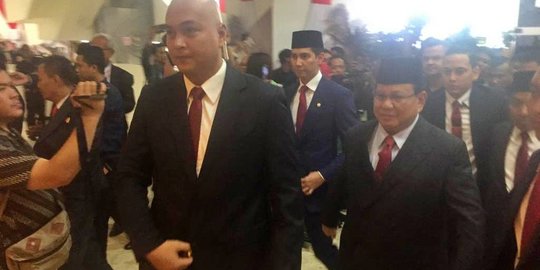 Hadir Pelantikan Jokowi-Ma'ruf Amin, Prabowo Semobil dengan Sandiaga