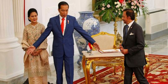 Sultan Terkaya di Dunia ini Hadir Pada Pelantikan Presiden Jokowi 