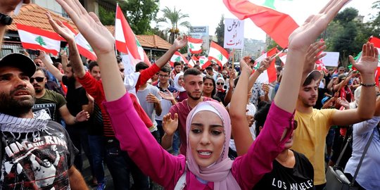 Ribuan Warga Libanon Demo Protes Pemerintah yang Korup