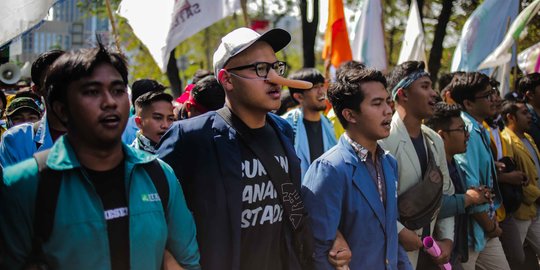 Demo di Patung Kuda, Massa BEM SI Tuntut Penerbitan Perppu KPK